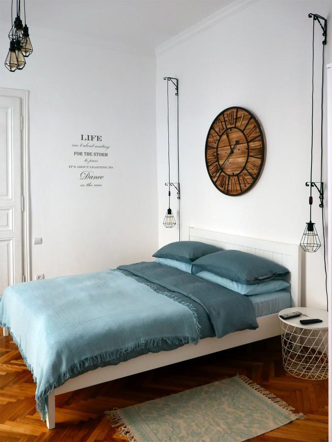 Romantic Apartment On Rynok Square With Air-Conditioning Lviv Exteriör bild